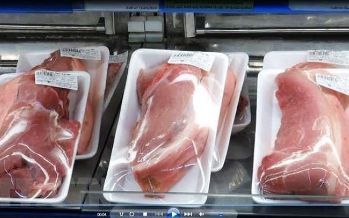 Nhà đầu tư lo lắng khi cổ đông lớn liên tục bán cổ phiếu DBC