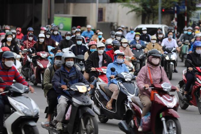 Thời tiết 12/10: Bắc Bộ trời lạnh, miền Nam mưa dông