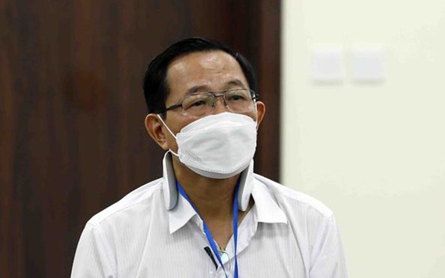 Cựu Thứ trưởng Bộ Y tế Cao Minh Quang nhận 30 tháng tù treo