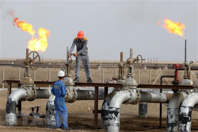 Dầu Brent giao dịch ở mức gần 75 USD/thùng